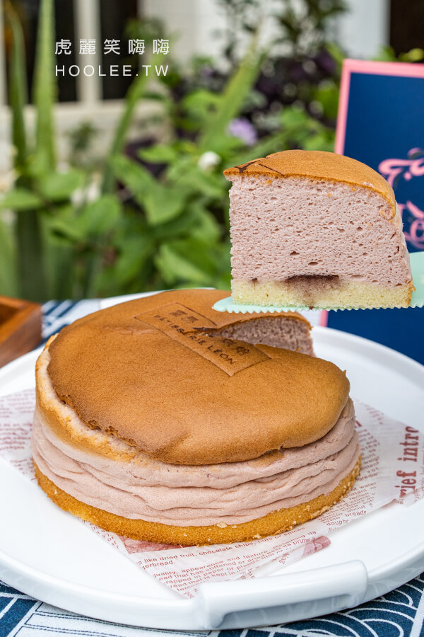 雷昂甜點烘焙工坊 高雄甜點推薦 北海道十勝舒芙蕾乳酪 草莓蛋糕480元