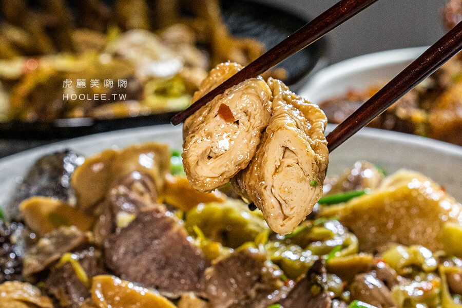 中華老滷 光華店 高雄滷味推薦 光華夜市美食 腸豆包 30元